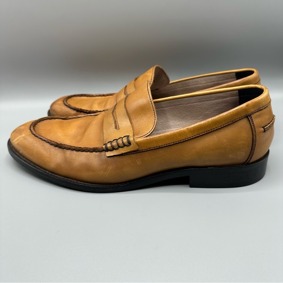 Banana Republic genuine Leather Penny Loafers men’s size 11M yellowish brown